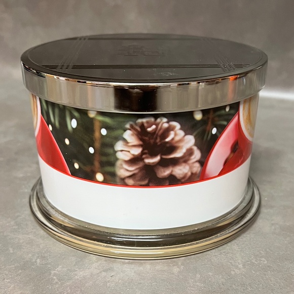 Homeworx Christmas Cappuccino Scented Candle - Picture 5 of 16